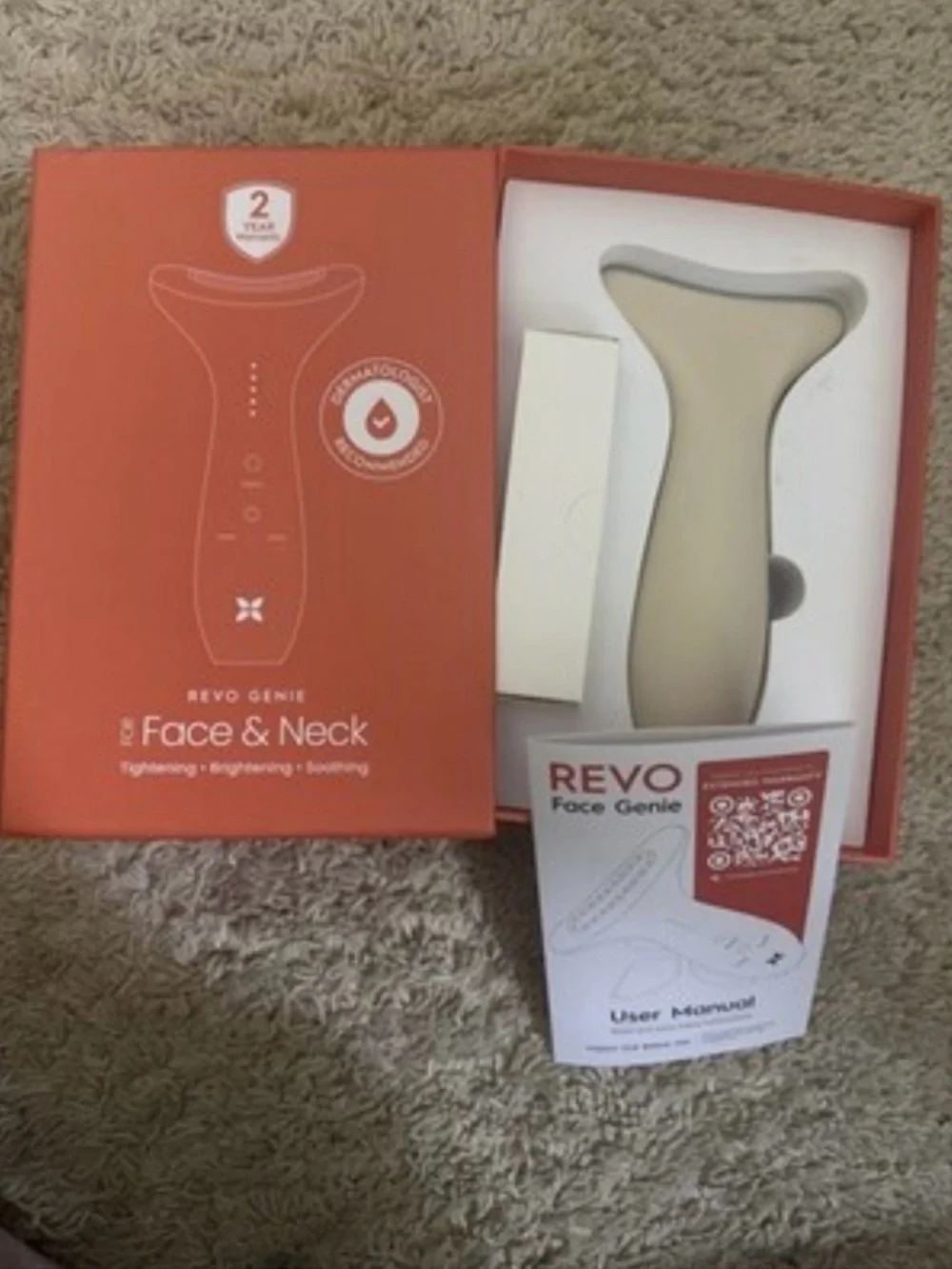 Revo Face & Neck Device in Red